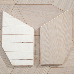 EN717-1 Parquet de Madera de Roble Rojo Americano Multicapa de 15 mm, Bisel Prensado, No Tóxico, Grado ABC, con Sistema T&G, para Uso en Interiores - Product Image 1
