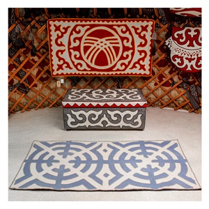 Vente en gros de tapis traditionnels écologiques Kalkan Shyrdak faits à la main, ensembles de tapis en feutre, motifs complexes, poils moyens pour la décoration intérieure - Product Image 1