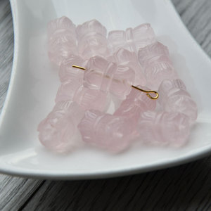 Colgante de Loto Doble Tallado en Cuarzo Rosa Natural con Cuentas de Calabaza, Cuentas Espaciadoras, Cuentas Sueltas, Accesorios Hechos a Mano DIY - Product Image 2