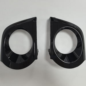 Cadre de phare antibrouillard noir en plastique avec fixation par vis pour Toyota 4Runner US 2010-2013 Faw JP - Product Image 1