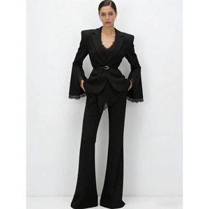 Blazer Nero da Donna di Design con Maniche in <span class=keywords><strong>Pizzo</strong></span> e Frange, Completo Elegante per Ufficio - Product Image 2
