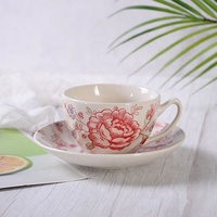 Service de table en céramique exquis à motif de rose rouge britannique, vente en gros d'usine