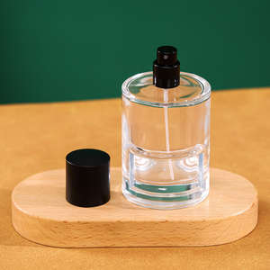 Flacon de <span class=keywords><strong>parfum</strong></span> en verre transparent de 100 ml, design cylindrique, avec bouchon noir, prix fabricant bas - Product Image 5