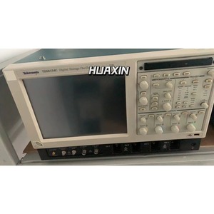 Tektronix TDS6154C 4Ch, 15GHz, 40GS/s ออสซิลโลสโคปดิจิตอล สภาพดีมือสอง - Product Image 1