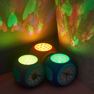 Trẻ em dễ thương ánh sáng sao chiếu Đồng hồ RGB Màu ánh sáng ban đêm Analog bảng bàn đồng hồ báo thức - Product Image 6