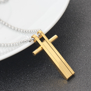 Collier pendentif en diamant arc-en-ciel à sept couleurs pour femmes, en acier titane doré et noir, design géométrique - Product Image 3
