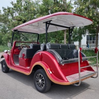 Voiture vintage New Energy de style rétro classique avec sièges en cuir pour complexe de luxe et lieu de mariage