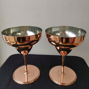 Copas de Martini Recubiertas de Cobre, Diseño Moderno, Acabado Brillante, Ecológicas, Portátiles, para Servir Vino en Fiestas y Uso Doméstico - Product Image 1