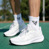 Chaussettes de sport blanches pour hommes, chaussettes de compression respirantes et rembourrées pour la course à pied, l'entraînement et le quotidien
