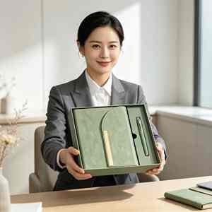 Agenda en cuir A5 avec finition dorée, stylo métallique, bloc-notes avec stylo, coffret cadeau d'affaires, coffret cadeau personnalisé pour employés, coffret cadeau de conférence - Product Image 2
