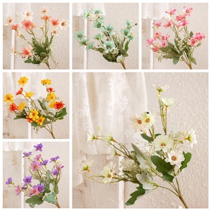Nouveau Design Populaire Fleurs Artificielles Bouquet de Cinq Petites Fleurs Sauvages Décoration de Mariage Maison Décoration de Bureau Garden Party - Product Image 5