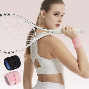 Supporto per Polso da Tennis - Design Antiscivolo Regolabile per Sollievo dal Dolore e Protezione, per Golf/Badminton/Pallacanestro/Pallavolo/Fitness - Product Image 1