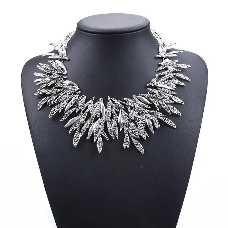AS Fashion necklaces for women Retro Leaf Geometric Choker Vintage Collar Bib Statement Necklaces Leaves Cluster Jewelry