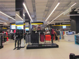 Su misura Ordine di Vendita Al Dettaglio Negozio di Articoli Sportivi di Design di Vendita Al Dettaglio Display Infissi Negozio di Interior Design di Sport Negozio - Product Image 5