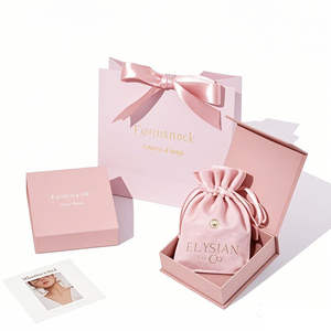 Biểu Tượng Tùy Chỉnh Lớp Phủ UV In Ấn Thiết Kế Mới Sóng Sang Trọng Màu Hồng Bưu Phẩm Đồ Trang Sức Hộp Vận Chuyển Với Miếng Bọt Biển Lót - Product Image 5