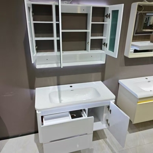 Meuble sous-vasque moderne blanc avec armoire à miroir intelligente Finition laquée murale Construction en MDF Espaces de rangement multiples - Product Image 1