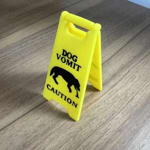 Letrero Divertido con Diseño de Vómito de Perro, Color Amarillo Brillante, PLA Ecológico, Letrero Personalizado para Jardín, Regalo - Product Image 6