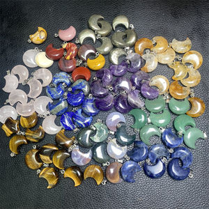 Collier en cristal de lune et d'étoile naturel de 2 cm à prix plus bas, mini pendentif en cristal de lune pour cadeau - Product Image 5