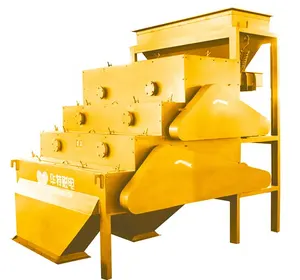 Dry rare earth magnetic roll separator