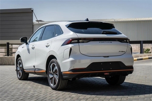 Migliore Offerta Dongfeng Forthing <span class=keywords><strong>FRIDAY</strong></span> 4 Ruote 5 Posti LHD Nuova Auto Elettrica 410km 600km RHD Veicolo Energetico per Adulti - Product Image 4