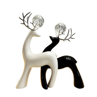 Ornement de couple de cerfs de luxe léger, cadeau créatif de pendaison de crémaillère, décoration pour salon, meuble TV, cave à vin, entrée