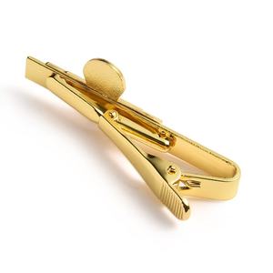 Vente en gros d'accessoires vestimentaires plaqués or de haute qualité, pince à cravate en métal avec logo personnalisé - Product Image 5
