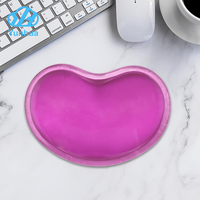 Repose-poignet pour souris en cristal transparent, tapis de souris en silicone souple en forme de cœur, tapis antidérapant pour la maison, le bureau, les jeux, comme décoration pour PC et ordinateur portable
