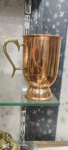 Pichet en métal, acier inoxydable, cuivre, travail martelé, or rose, design moderne, pichet pour usage domestique - Product Image 4