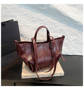 กระเป๋าถือหนัง PU สำหรับผู้หญิง, กระเป๋าแฟชั่นสะพายไหล่ความจุขนาดใหญ่กระเป๋าทรงครึ่งดวงจันทร์2025ทันสมัย - Product Image 5