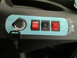 Tricycle fermé étanche à la pluie pour le tricycle électrique de pousse-pousse de cabine <span class=keywords><strong>d</strong></span>'utilisation familiale de passager - Product Image 6