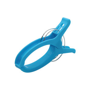 Lot <span class=keywords><strong>de</strong></span> 4 pinces à linge grande taille blanches pour serviettes <span class=keywords><strong>de</strong></span> <span class=keywords><strong>plage</strong></span> - Product Image 3