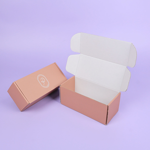 Fournitures d'emballage, boîte en papier cosmétique, laminage mat, emballage cadeau, design rose et blanc, emballage pour produits de soin de la peau, boîte de livraison - Product Image 1