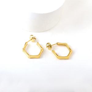 High Quality <b>Fashion</b> Jewelry 18k Gold Plated Huggie <b>Earrings</b> Stainless Steel Bamboo Shape Geometric <b>Hoop</b> <b>Earrings</b> for Women - Product Image 6