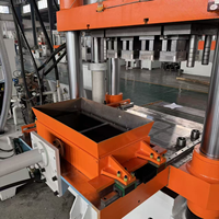 Presse hydraulique à quatre colonnes et quatre poutres pour le formage de poudre en cuvettes de graphite, 630/800/1000 tonnes