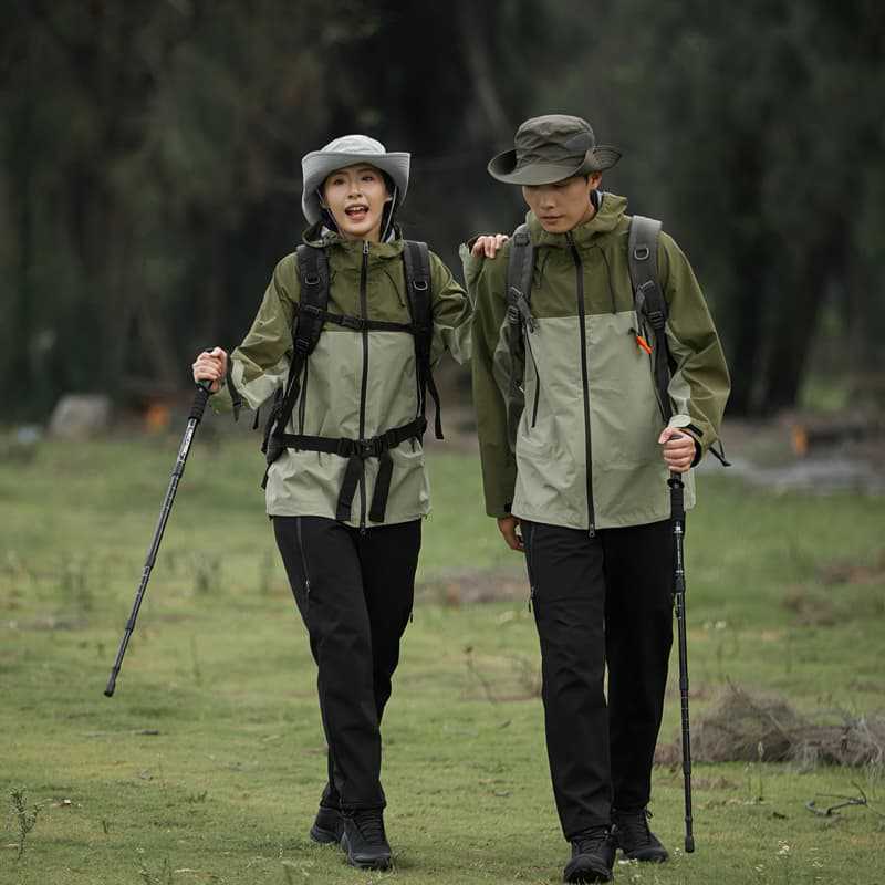 Dark moss green, light turquoise green