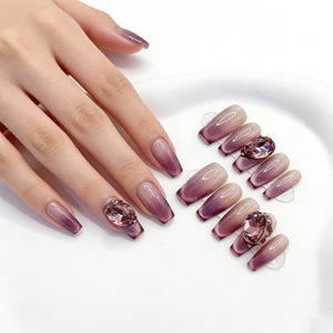<span class=keywords><strong>Uñas</strong></span> <span class=keywords><strong>Postizas</strong></span> Acrílicas <span class=keywords><strong>de</strong></span> Cobertura Completa con Diseño Cuadrado, Brillantes, con Flores y Corazones, Hechas a Mano - Product Image 1