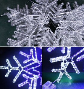 Sculpture de flocon de neige à LED or 3D pour le Nouvel An pour la maison et le jardin, la décoration de vacances ou l'affichage d'Halloween en plein air - Product Image 5