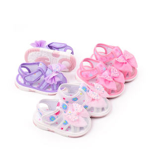 Летние детские сандалии-тапочки 2025 года, новинка, хит продаж, с бантом, для девочек 1-3 лет, дышащие, закрывающие носок - Product Image 1
