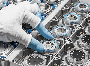 Reloj de Lujo Automático Unisex Godfather, Cronógrafo con Fecha, Resistente al Agua 100 Bar, Cristal de Zafiro Moderno, Acero Inoxidable - Product Image 4