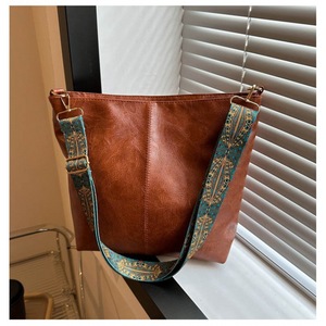 <span class=keywords><strong>Sac</strong></span> à main élégant pour femme, <span class=keywords><strong>sac</strong></span> à main tendance en cuir PU, <span class=keywords><strong>sac</strong></span> à bandoulière avec portefeuille assorti pour le travail et les voyages - Product Image 5