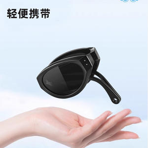 Lunettes de soleil œil de chat noires tendance, polarisées UV400, unisexe, avec verres TAC, idéales pour les voyages, les fêtes et les rassemblements - Product Image 4