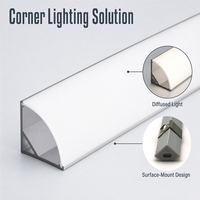 Profilé d'angle triangulaire LED YG-0808 avec diffuseur, à montage en surface, pour l'éclairage des vitrines et des étagères