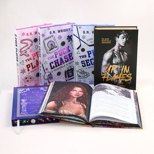 Impresión de Libros de Novelas Románticas con Tapa Dura Personalizada, Bordes Pintados, Cubierta con Estampado en Lámina Dorada, Encuadernación Cosida, Edición Especial, Fabricante - Product Image 1