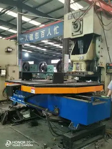 Máquina alimentadora de obturación automática trasera de acero para línea de producción de pastillas de freno Fabricación de equipos