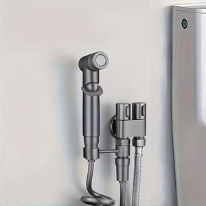 Grifo de inodoro moderno de plástico para baño, montado en la pared, de fácil instalación, con boquilla potenciadora de calidad para bidés. - Product Image 4