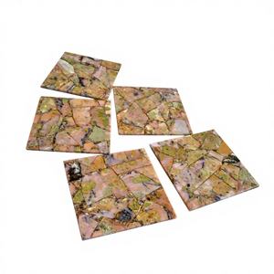 Juego de Posavasos Cuadrados de Ópalo Rosa Elegante de 4 Pulgadas, Hechos a Mano, para Decoración Rústica Moderna del Hogar, Regalo de Boda - Product Image 1