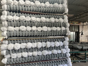 Factory Supply Temporary Pvc Coated Cyclone Wire <b>Mesh</b> Chain Link Fence For Farm - Product Image 2