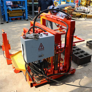 Machine à fabriquer des blocs de béton QT40-3A à vibration 25kN, type pondeuse, directement de l'usine - Product Image 1