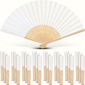 Éventail élégant personnalisé avec logo pour le Nouvel An et le Nouvel An chinois, modèle en bambou sculpté, cadeau d'affaires - Product Image 2