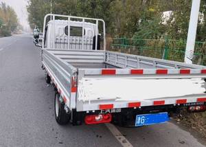 Camioneta Mini Yuejin Fuxing S100 1.6L 123HP Gasolina, Plataforma Plana de Una Fila de 4.05m, Emisión China VI, Equipada con Motor Wuling Liuzhou - Product Image 3